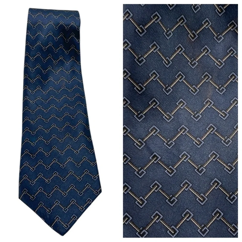GUCCI Zig Zag Patterned Dark Blue Silk Tie